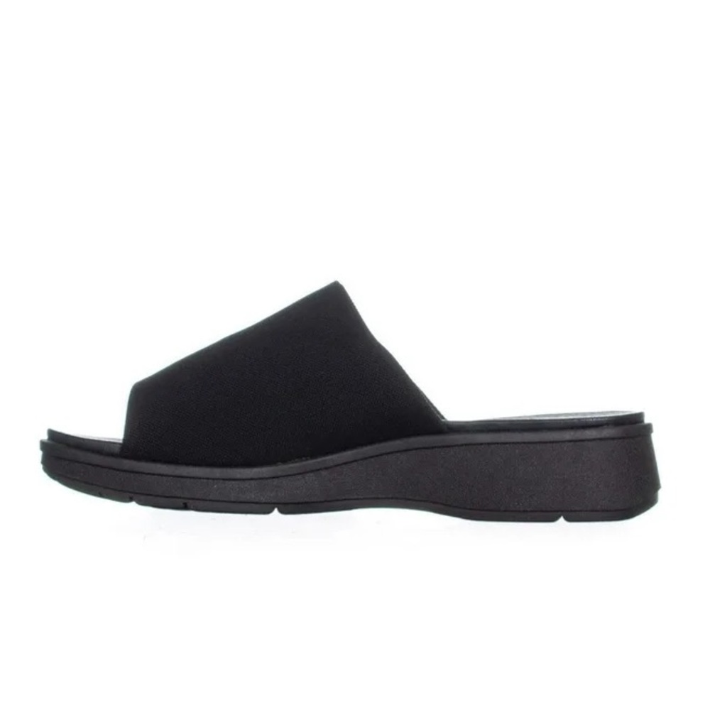 BareTraps Women's Black slides